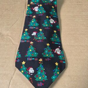 Peanuts Snoopy Woodstock Christmas Silk Tie Mens Black Holiday Santa Trees USA